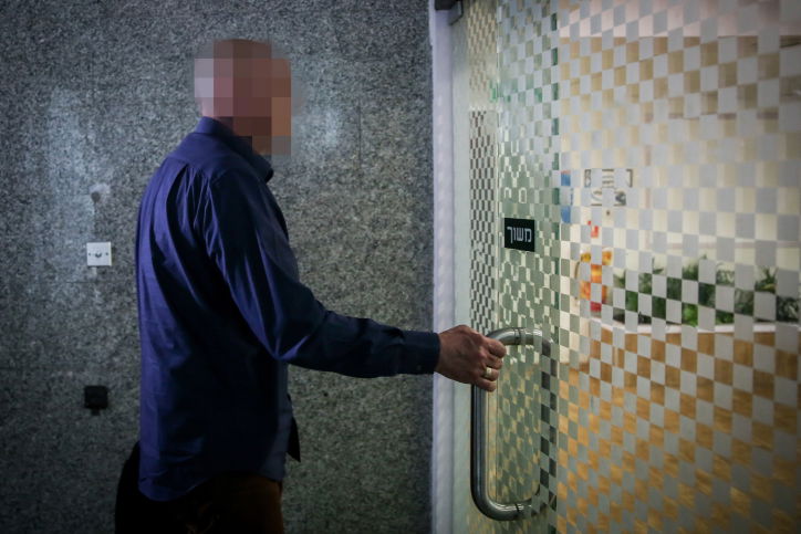 הניצב החשוד, אמש