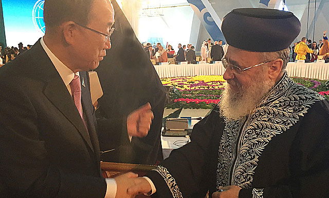 הגר"י יוסף עם מזכ"ל האו"ם