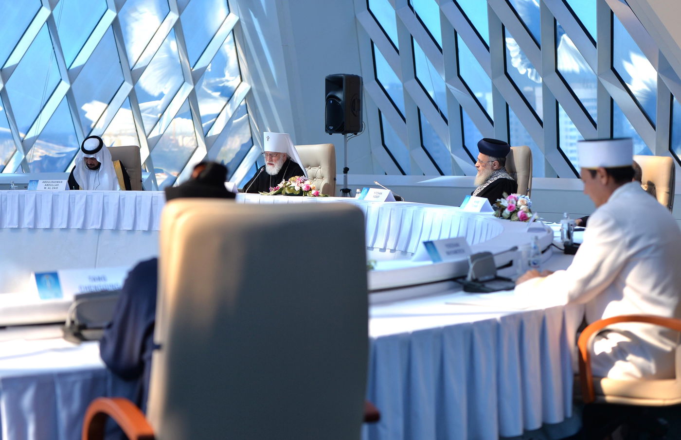 הגר"י יוסף לנשיא קזחסטן: "שנאה דתית - מסוכנת לאנושות"