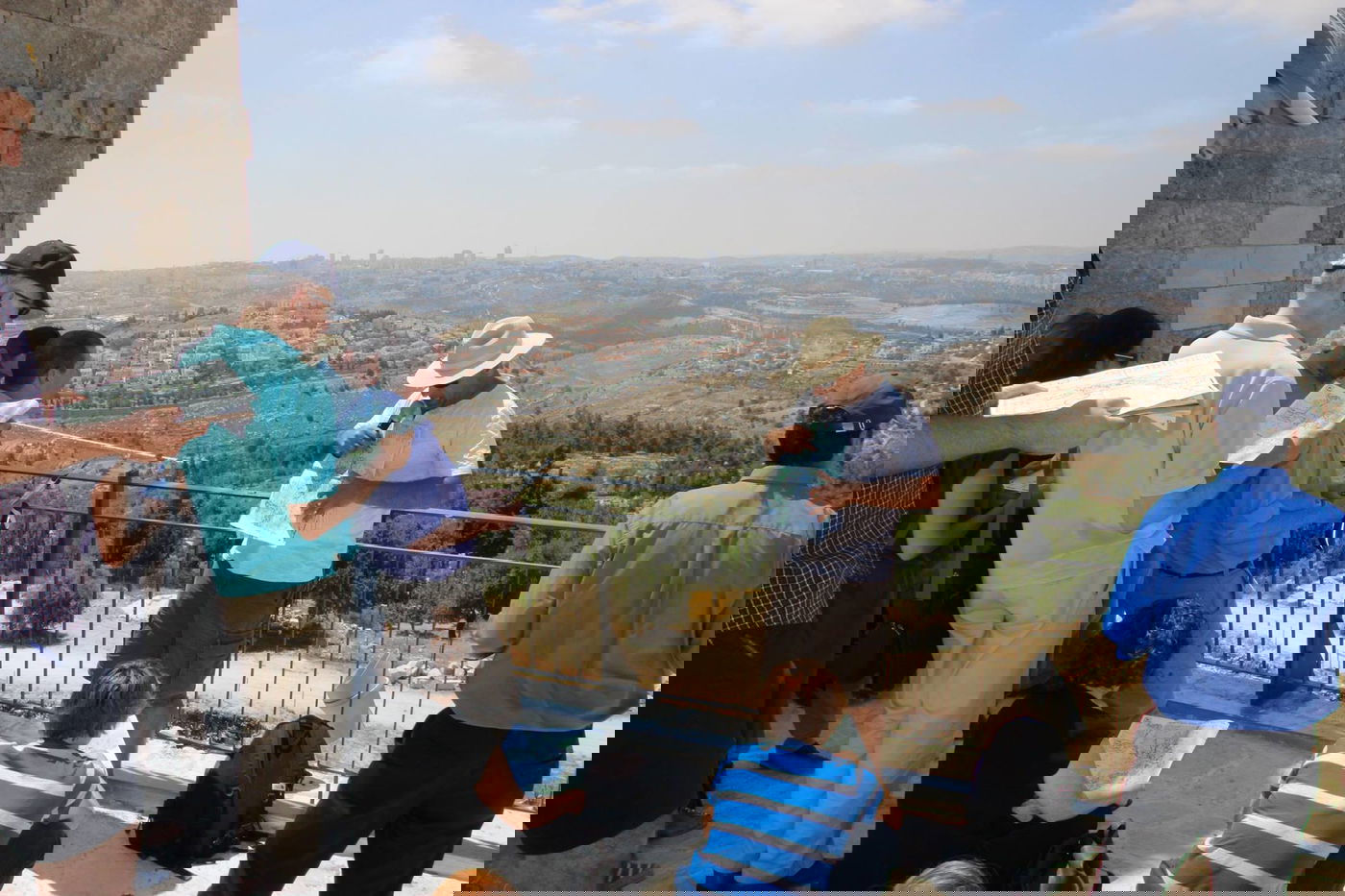 ח"כ יואב בן צור מש"ס סייר עם 'יוזמת ז'נבה' במזרח ירושלים