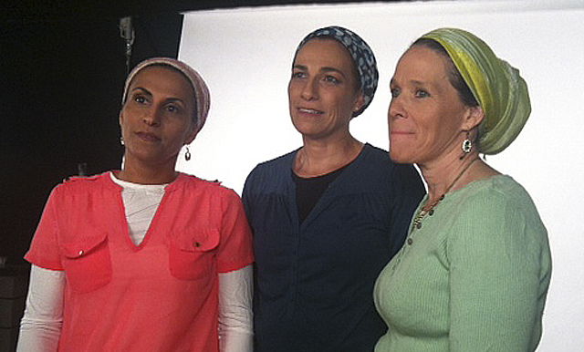 שלושת האמהות