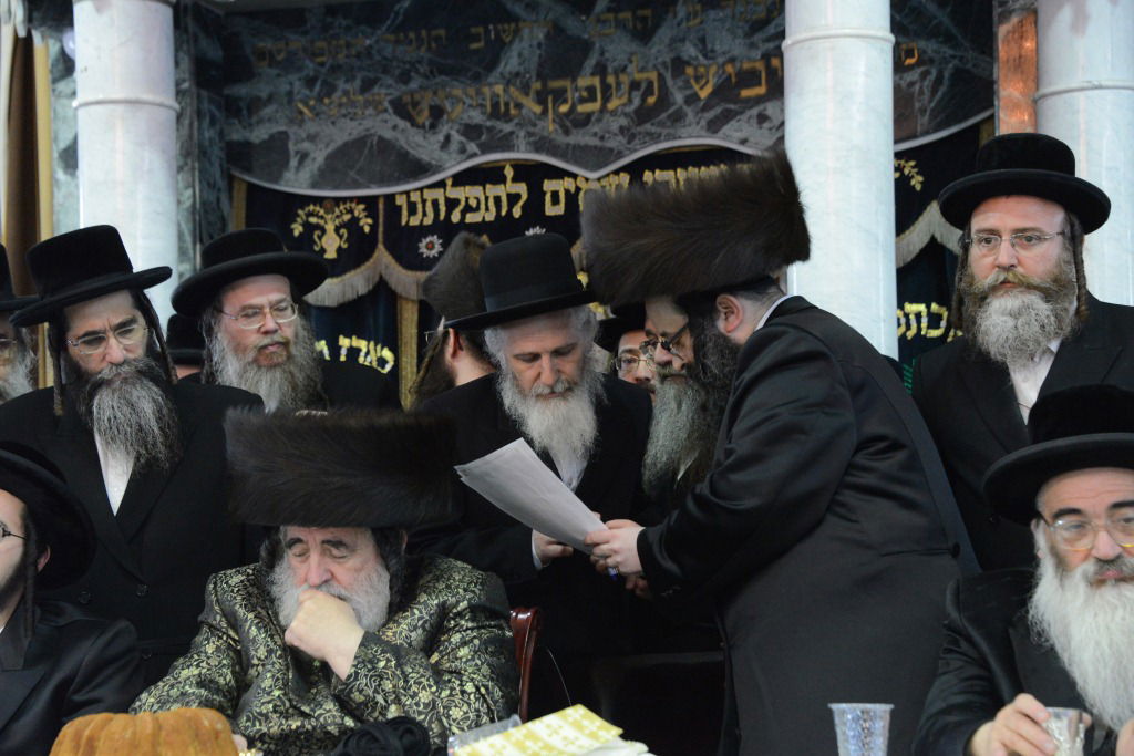 שמחת התנאים בחצרות סאטמר - ויז'ניץ ו'דברי משה'. תיעוד