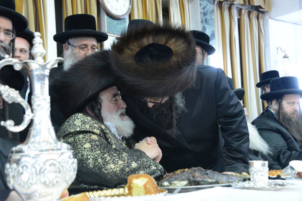 שמחת התנאים בחצרות סאטמר - ויז'ניץ ו'דברי משה'. תיעוד