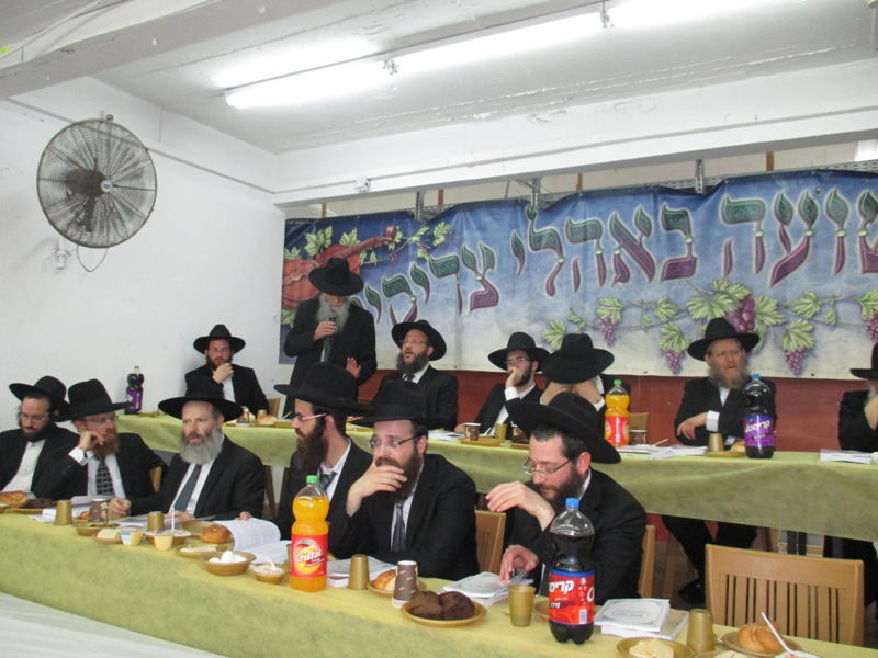 אורחות תורה: חגיגת שבע ברכות לבן ראש הישיבה