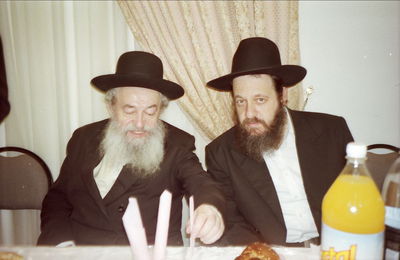 מימין: הגר"י אדלר זצ"ל