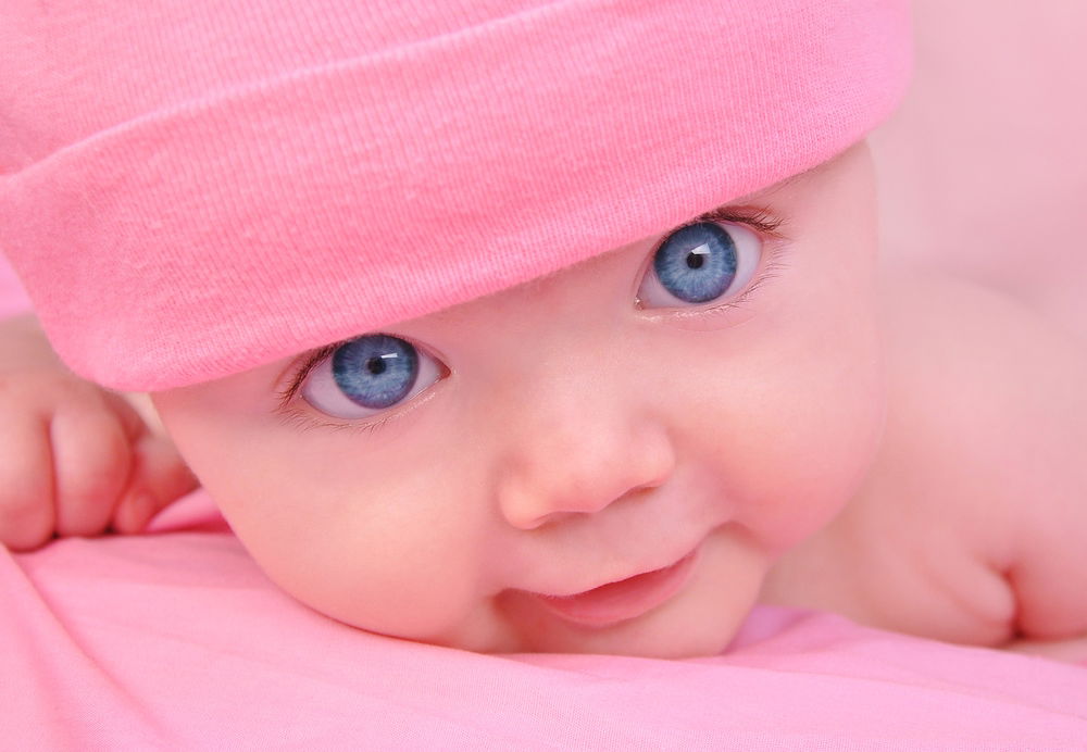 חוקרים מצאו: כך התינוק רואה אתכם בימים הראשונים