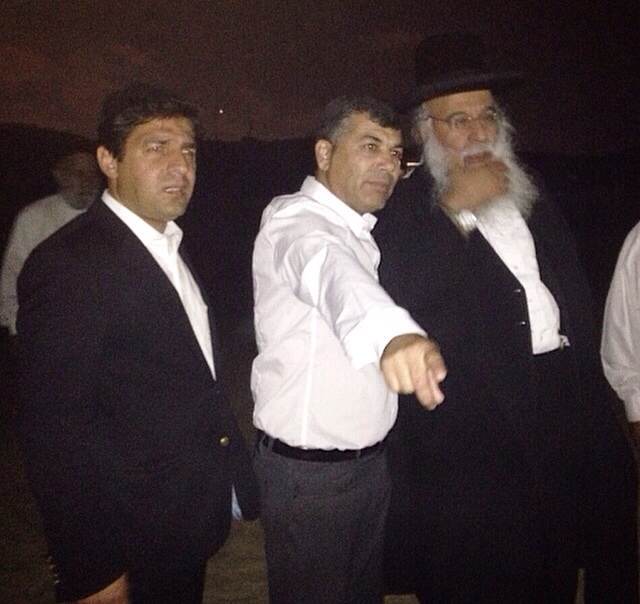 הגר"ב שמואלי, ראש העיר ור' מרדכי חסידים