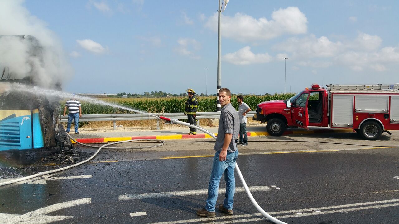 נס: האוטובוס בער - 50 הילדים הצליחו להימלט