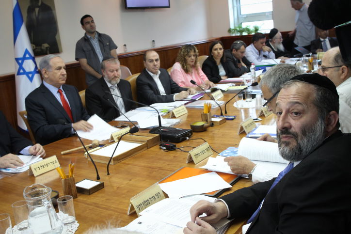 הממשלה תאשר: רפורמת הגיור תבוטל, בתי הדין לש"ס