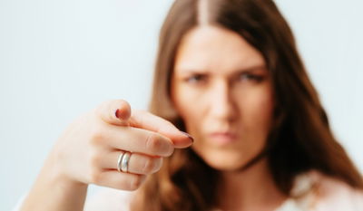 אבא, אמא, אתם אשמים בכל מה שקרה לי