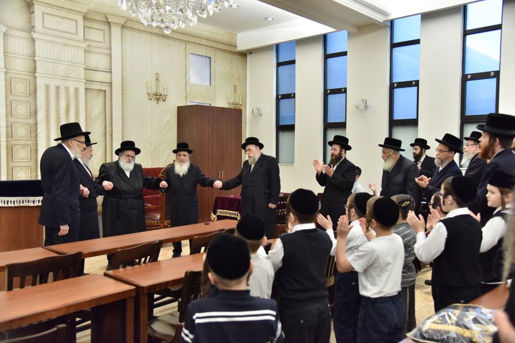 מונטריאול: הרבי מויז'ניץ חנך בית כנסת חדש