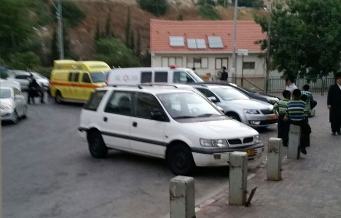 כוחות ההצלה ליד בית האדמו"ר, הערב