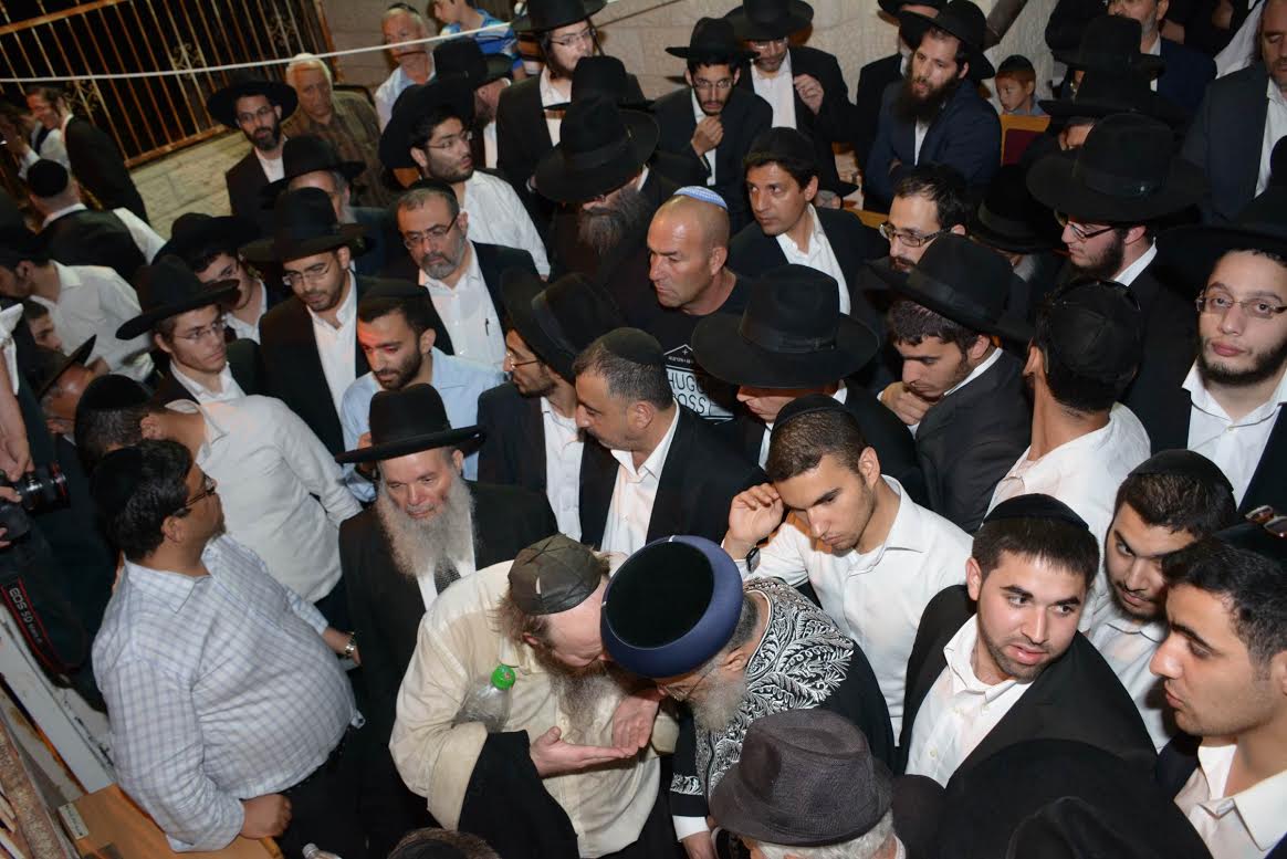 מאות בהלוויית המקובל רבי דוד כדורי זצ"ל • תיעוד