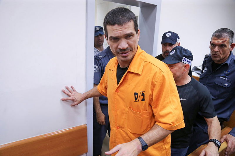 יצחק אברג'יל, אחד מעצורי הפרשה