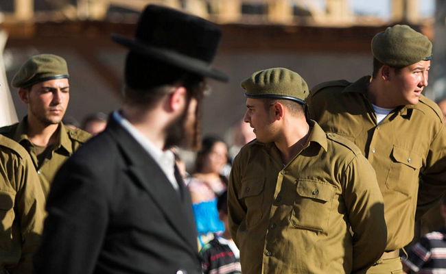 חרדים וחיילים, אילוסטרציה, למצולמים אין קשר לכתבה