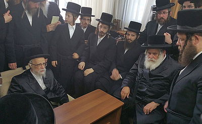 הגיסים מסערט ויז'ניץ, הערב