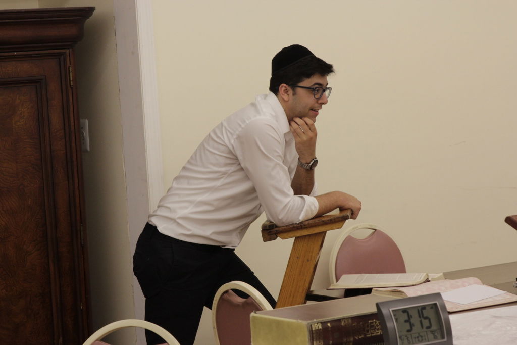 יוצאים להרים וממשיכים ללמוד: תיעוד ענק מהנופש החרדי-אמריקאי