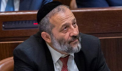 דרעי חוזר בו: החליט להעלות את חוק הכשרות