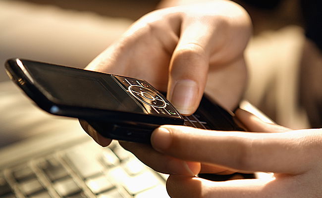 שבדיה: מי שלח תמונות ואיומי מוות ליהודים ב-SMS?