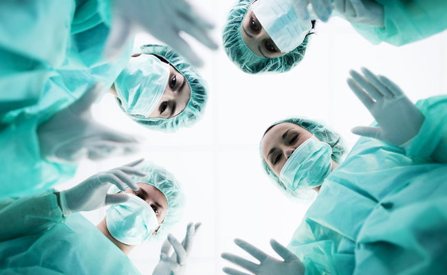 מי האח? כדאי שתדעו מי מנתח אתכם