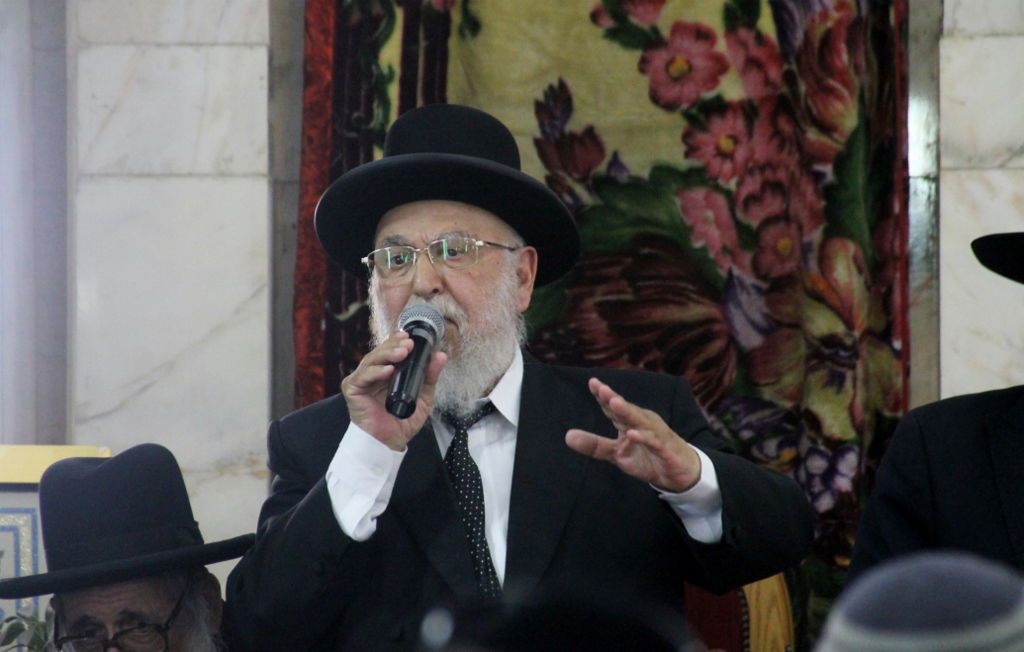 תיעוד: המונים ליוו את ה"בבא ליאון" למנוחות