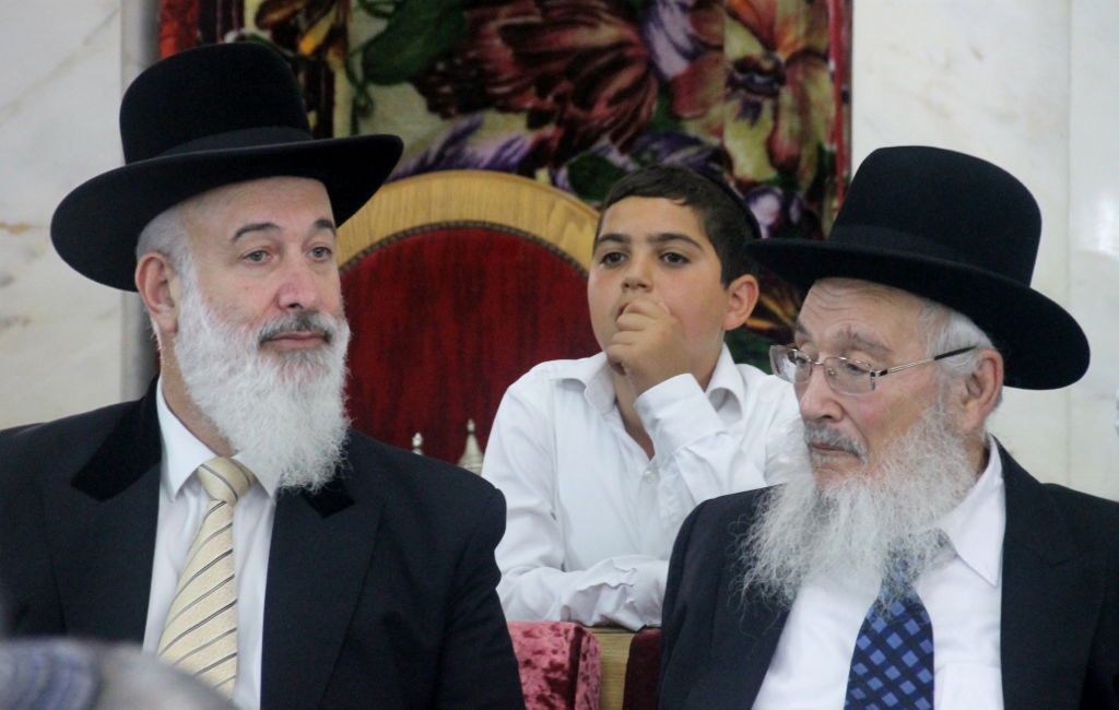 תיעוד: המונים ליוו את ה"בבא ליאון" למנוחות