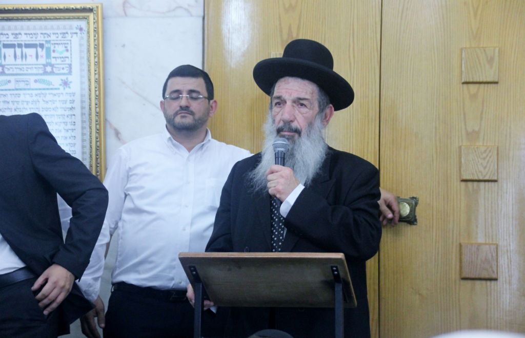 תיעוד: המונים ליוו את ה"בבא ליאון" למנוחות