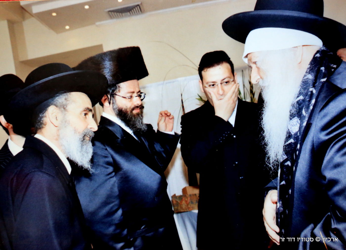 בבא ליאון זצ"ל עם גדולי ישראל • תמונות חייו