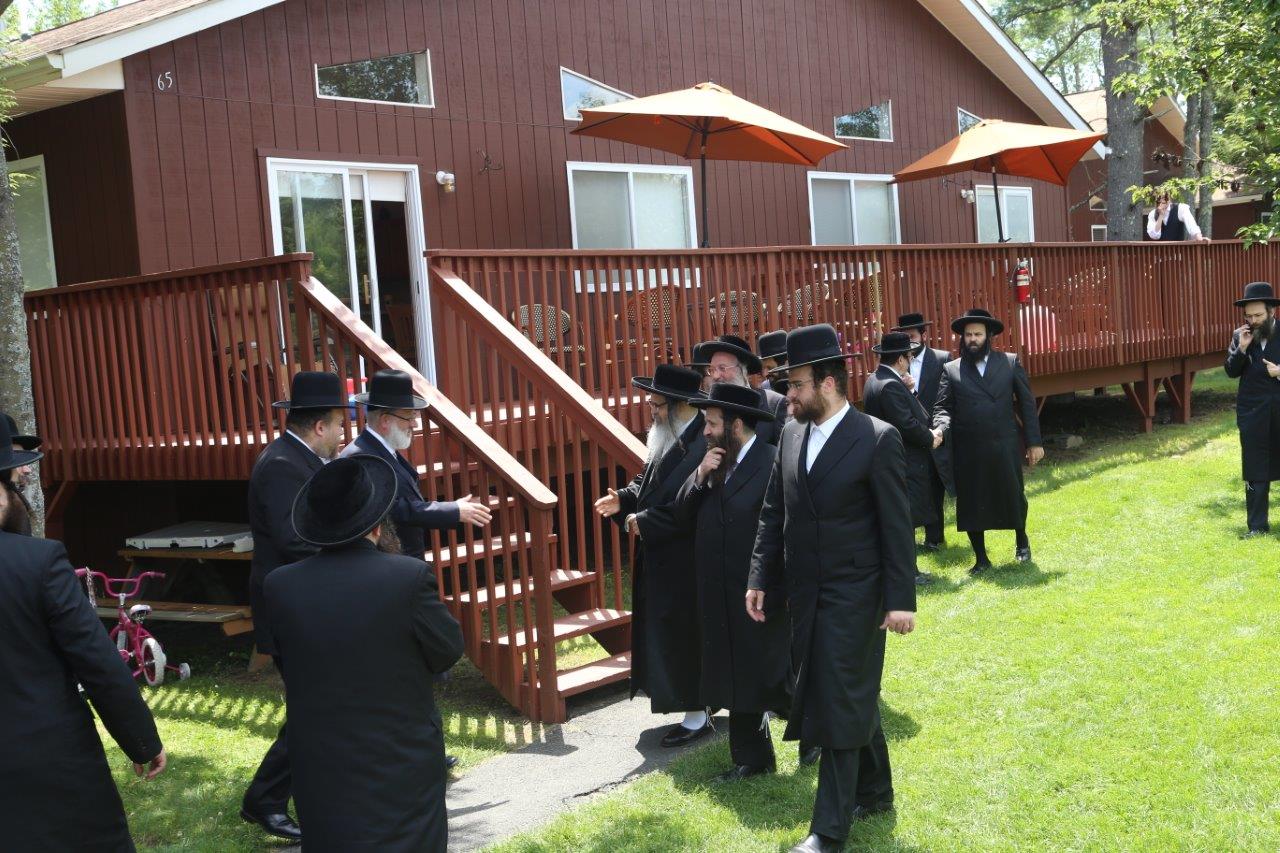 בסאטמר ערכו מסיבה לנגדים שתרמו למחנה הקיץ תמונות