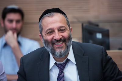 היועץ זכה במכרז. אריה דרעי