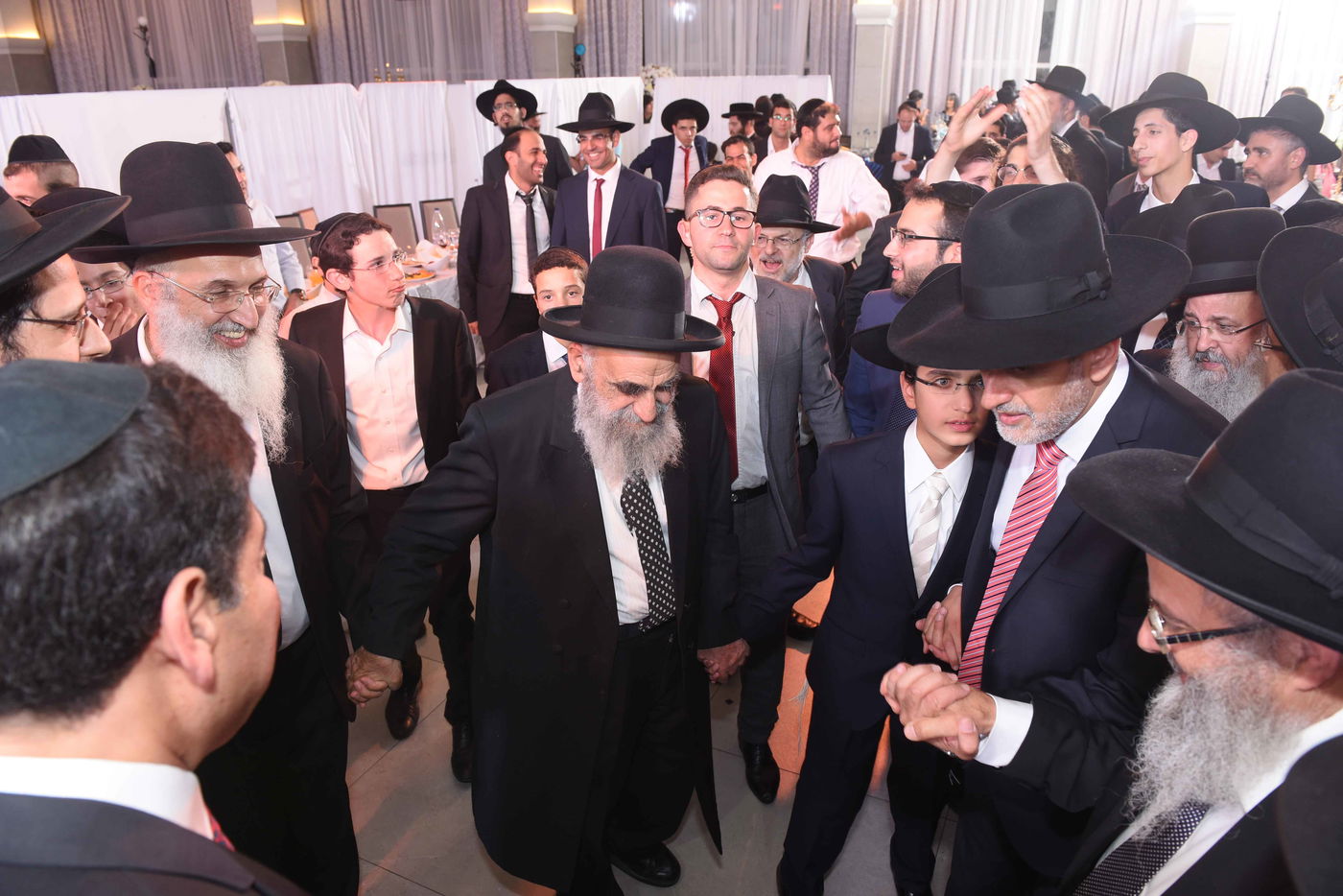 אלי ישי ערך בר מצווה לבנו, מי השתתף? • צפו בגלריה