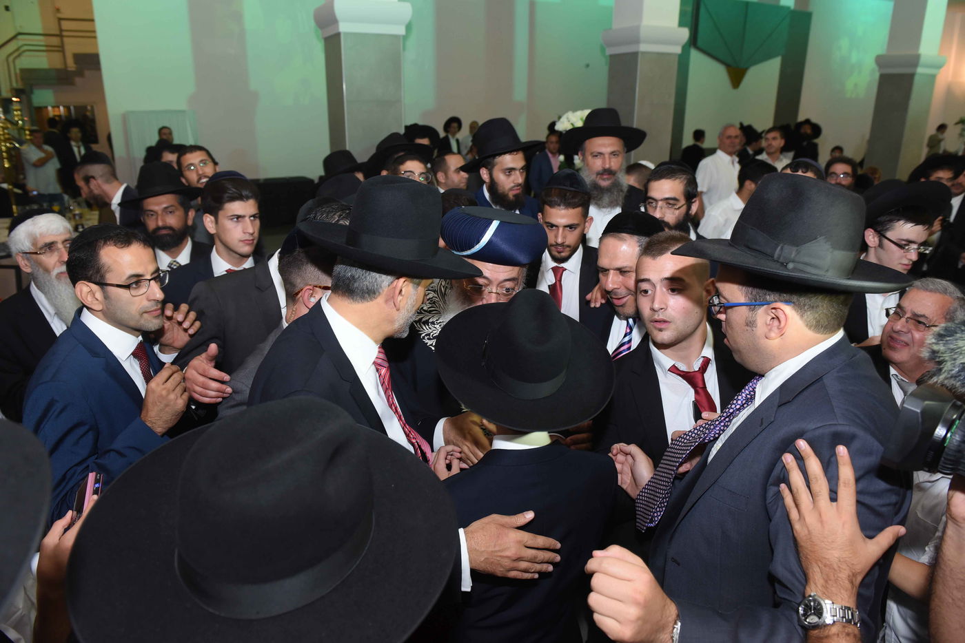 אלי ישי ערך בר מצווה לבנו, מי השתתף? • צפו בגלריה