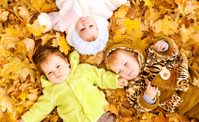 נדיר: ילדה שלישיה, רק שניים תאומים זהים