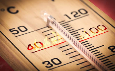 בגלל החום: האדמו"ר מבויאן ביטל קעמפ, בקרלין סטולין העתיקו אירוע