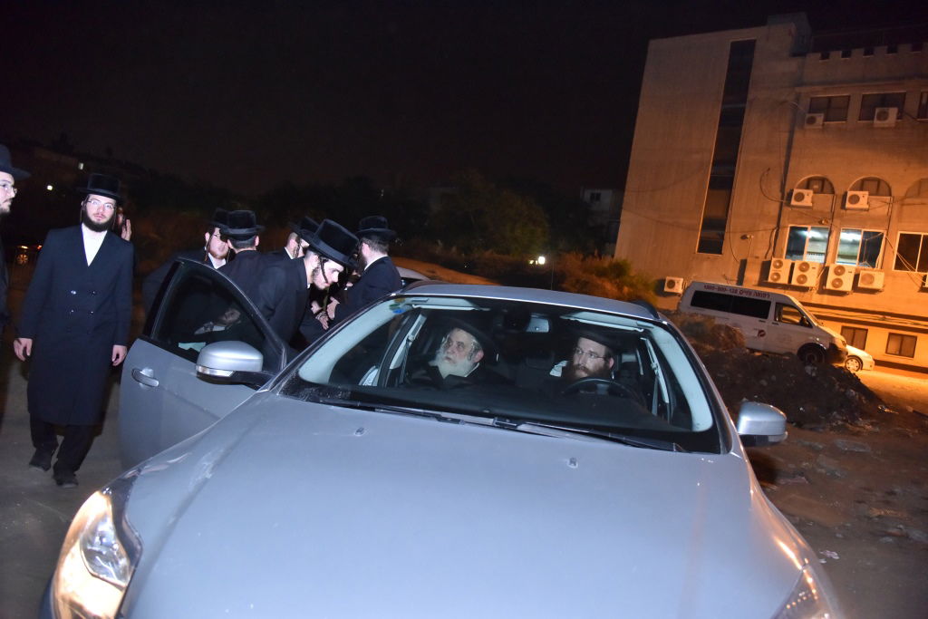 האדמו"ר מקוסוב ויז'ניץ בציון חמיו הרבי מסערט ויז'ניץ זצ"ל