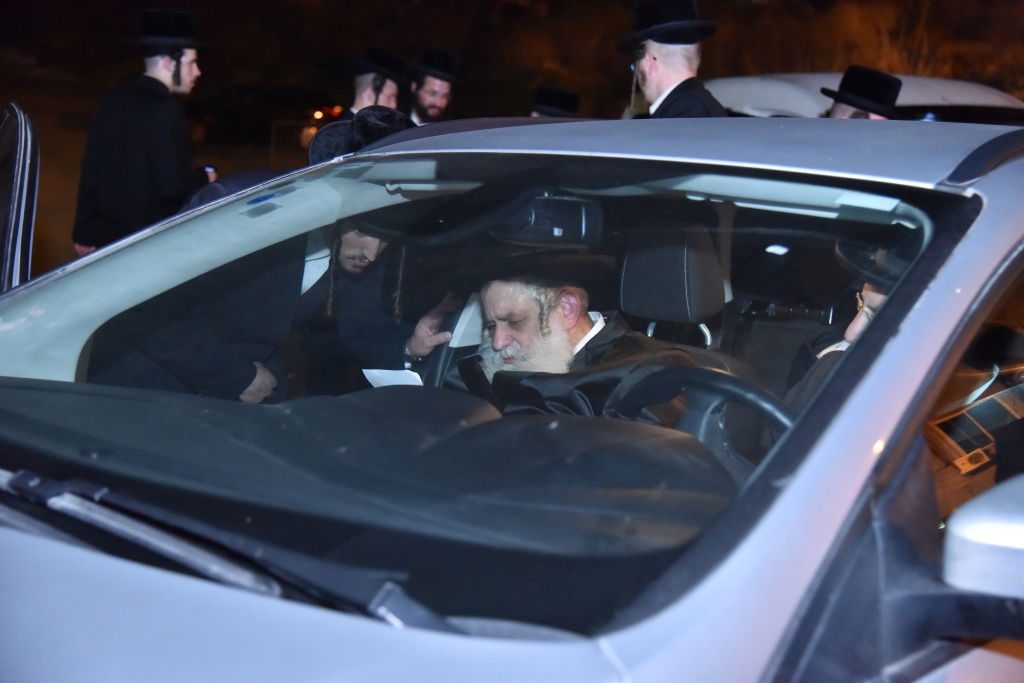 האדמו"ר מקוסוב ויז'ניץ בציון חמיו הרבי מסערט ויז'ניץ זצ"ל