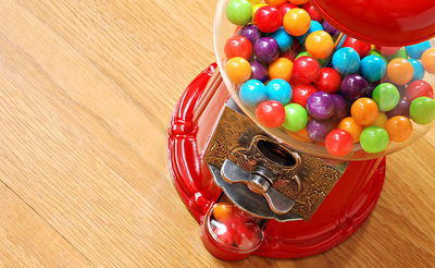 אוהבת ללעוס מסטיק? זהירות! זה יכול להיות מסוכן