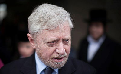 המבקר שפירא