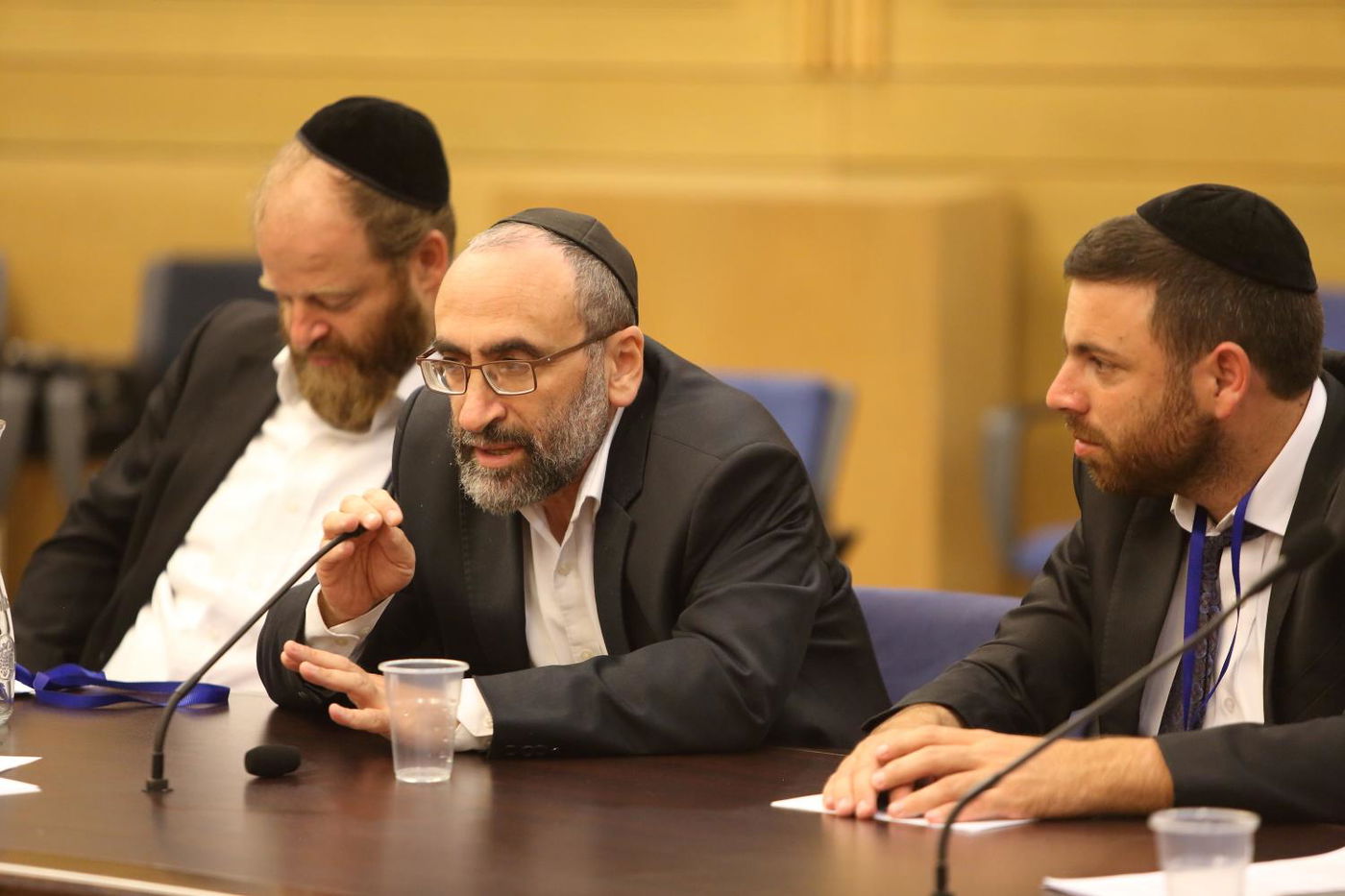 העיתונאי יעקב ריבלין בדיון