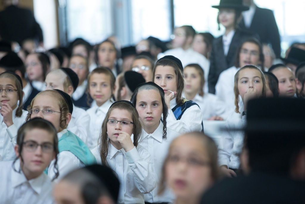 הרבי מסאטמר ערך ביקור במחנה הקיץ לילדי החסידות