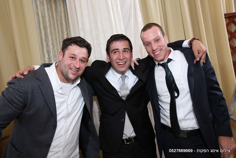 שמחת 'דגל התורה' בחתונת יעקב מורגנבסר • גלריה