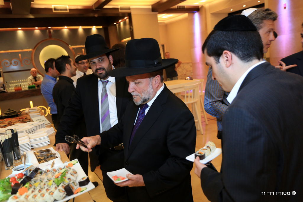 חגיגת בר המצווה לבנו של אשר מדינה מזכיר סיעת ש"ס • גלריה