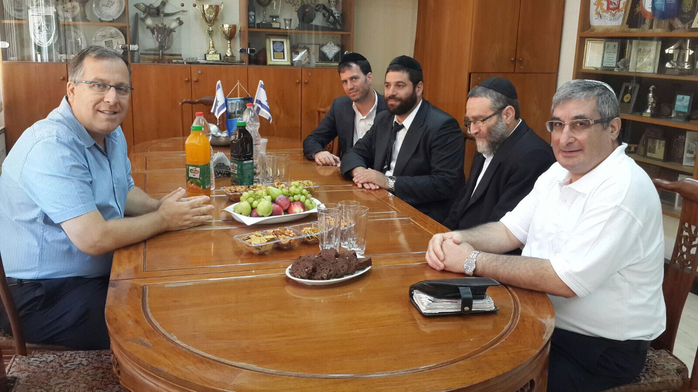 גפני במהלך הסיור