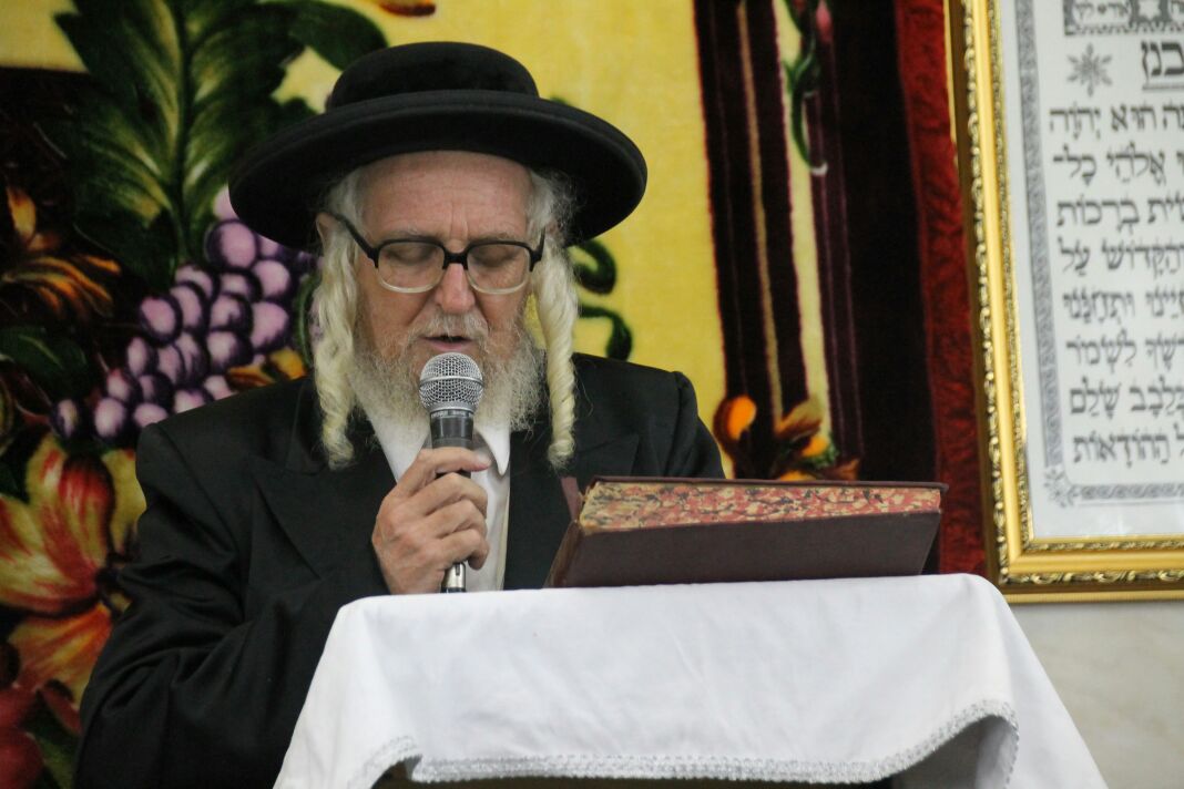 אזכרה לבבא ליאון זצ"ל במלאות השלושים לפטירתו. צפו