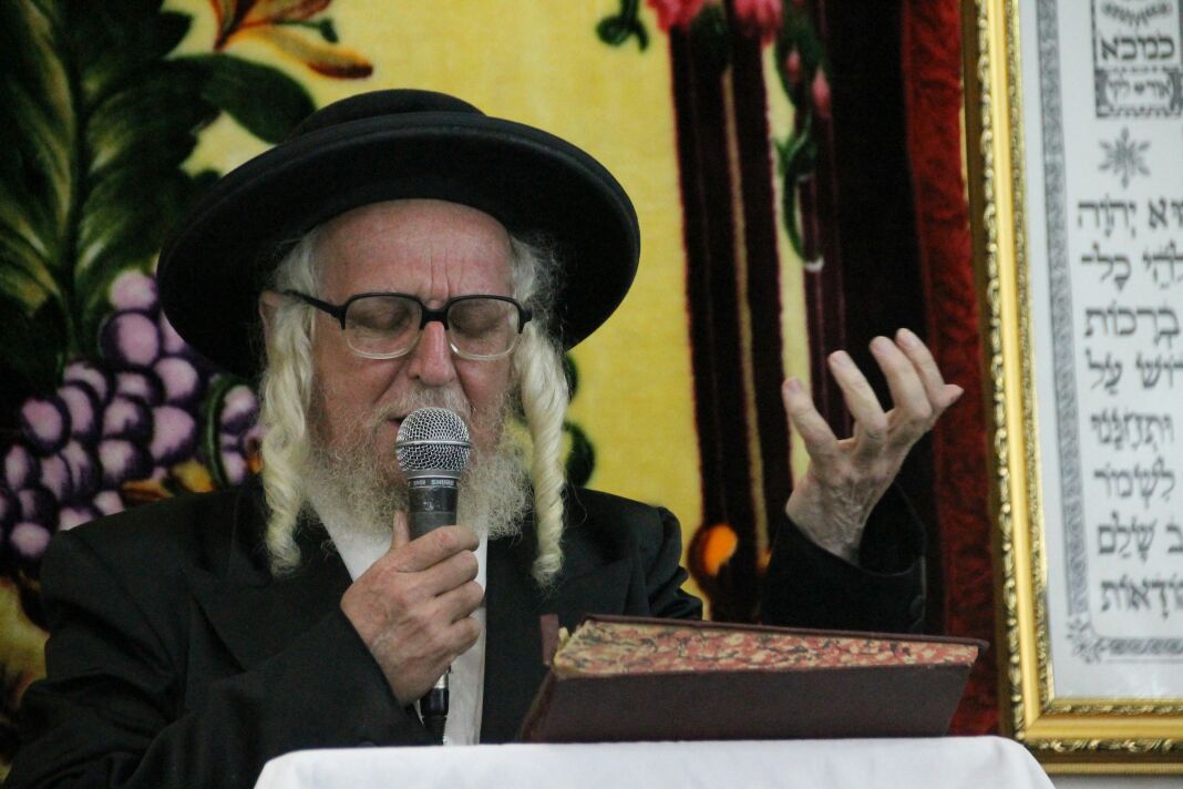 אזכרה לבבא ליאון זצ"ל במלאות השלושים לפטירתו. צפו