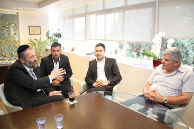 גונדלמן ונציגי ש"ס