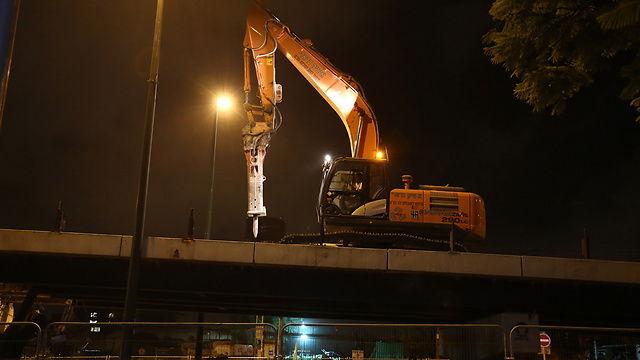 העבודות בימים האחרונים בגשר מעריב