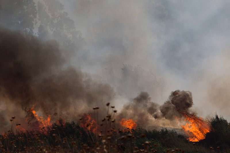 האש שפרצה בעקבות הנפילות