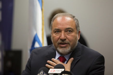 ליברמן: תקיפת ישראל בסוריה - בדיחה