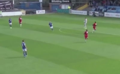 צפו: טעות שוער מביכה שהסתיימה בשער